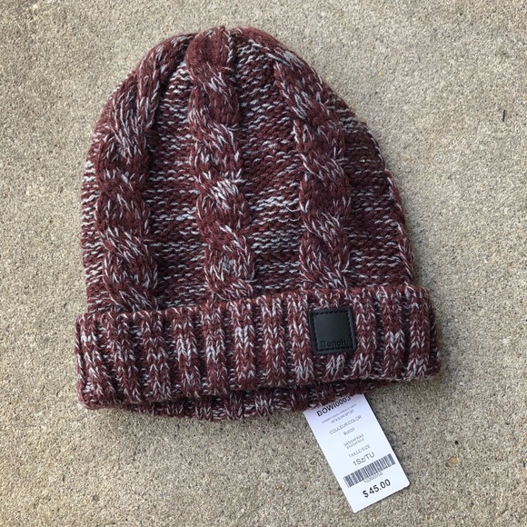 NWT Bench Hat & Mittens Set - Picture 2 of 3